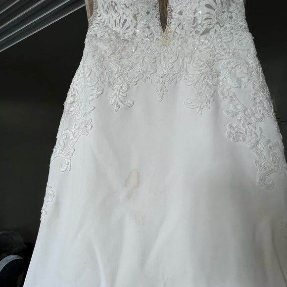 Essence of Australia simple, sexy gown D2503 - Picture 4 of 11